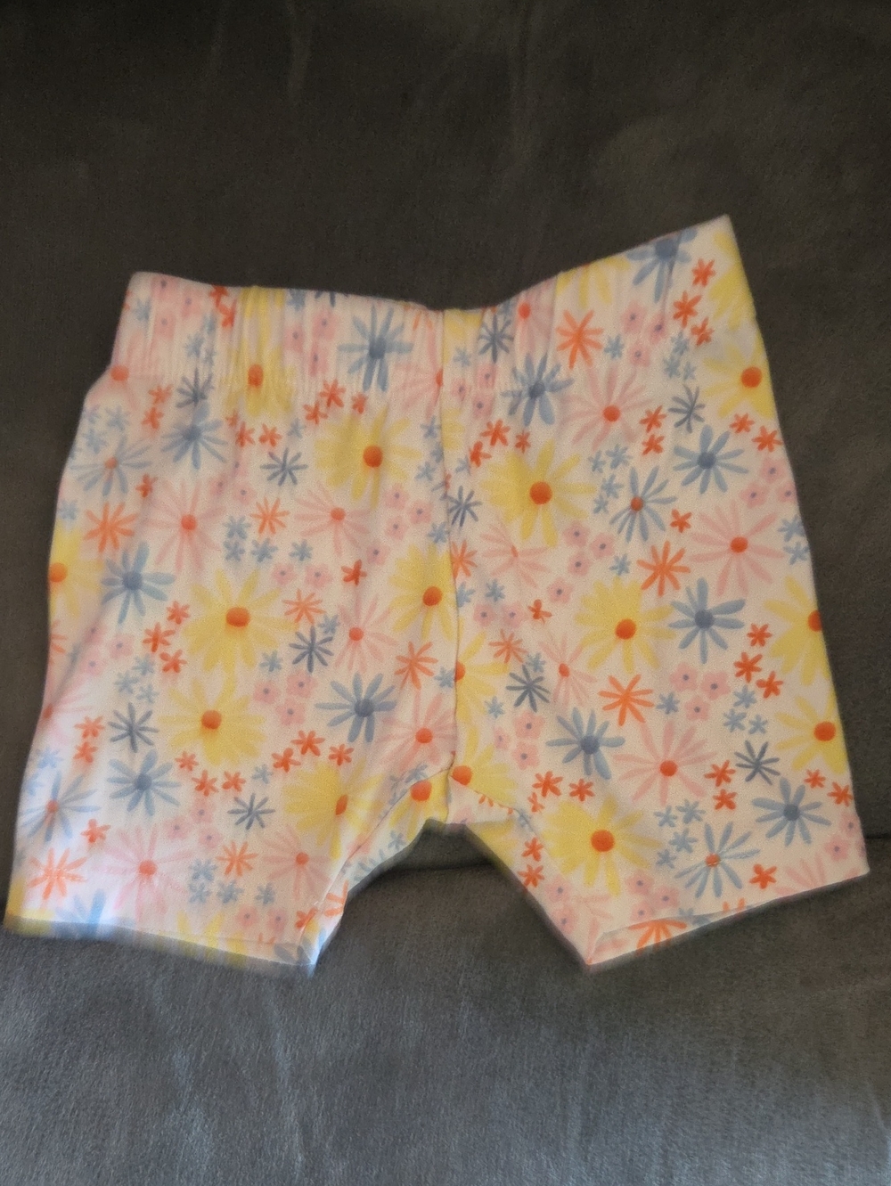 Girls Floral Elastic-Waist Shorts in Pastel Yellow & Pink